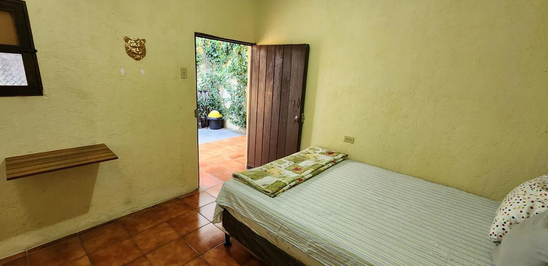 Apartment Jaguar Basic Accommodation Antigua